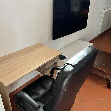 Taverna Indipendente Zona Ospedale Πεσκάρα Εξωτερικό φωτογραφία